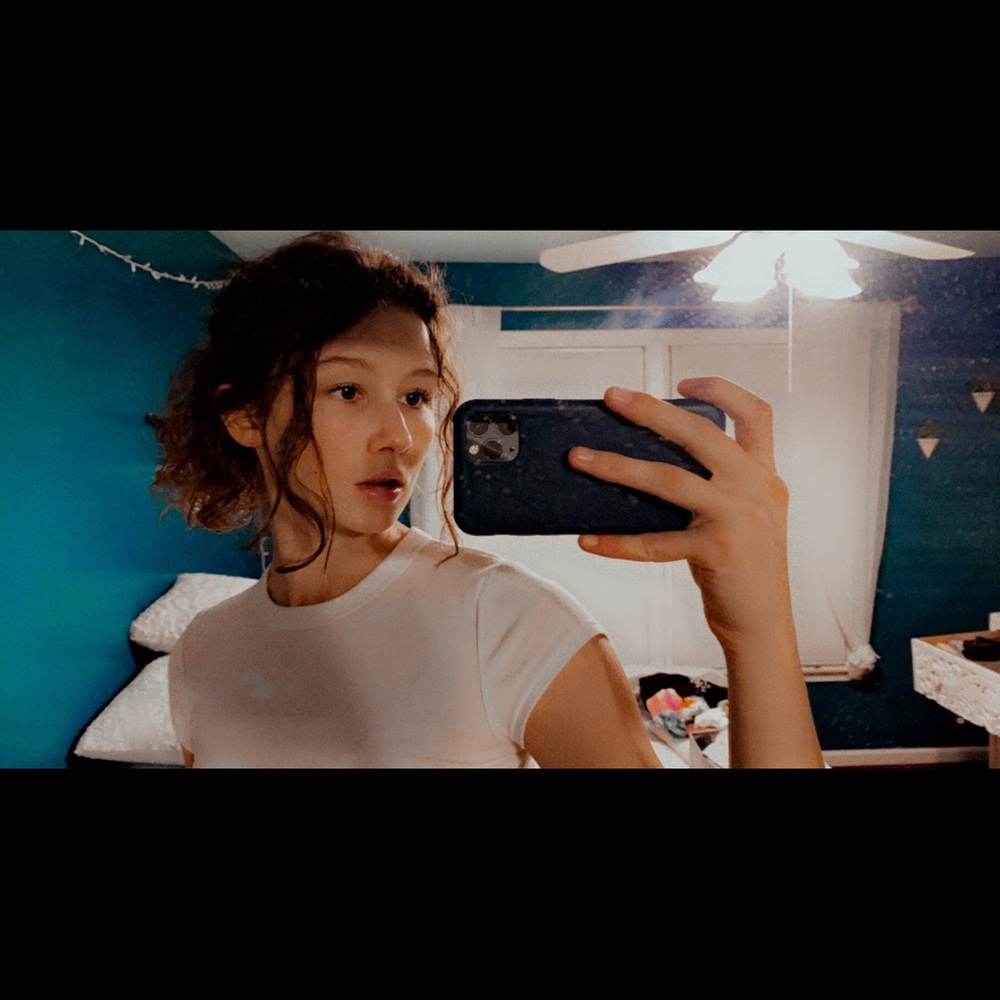 Meet your Posher, Olivia